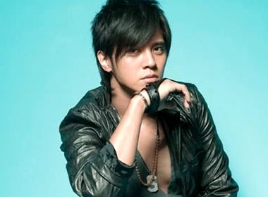 La Chi Tuong tung 2 lan bi phan boi hinh anh