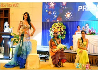 Mon qua cho thay co voi Hoa tuoi 360° hinh anh