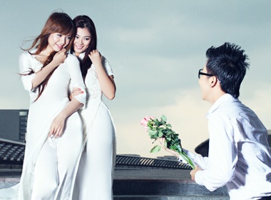 Nguoi dep va nhung khoanh khac tro lai thoi ao trang hinh anh