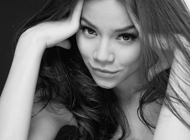 Can canh ve quyen ru cua ba me tre Ho Ngoc Ha hinh anh