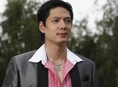 Sieu mau Binh Minh tung lam lo xe hinh anh