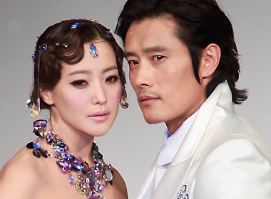 Kim Hee Sun quyen ru tren san catwalk hinh anh