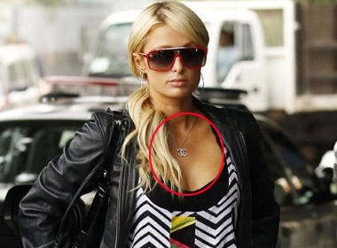 Paris Hilton dien vong kim cuong di don duong hinh anh