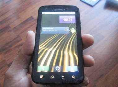 Mau dien thoai voi chip loi kep cua Motorola ro ri hinh anh