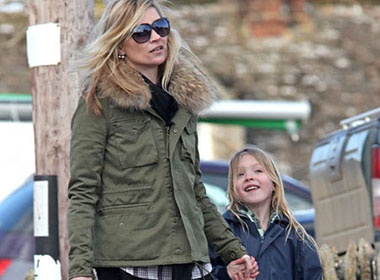 Kate Moss noi ve 'ban sao' cua minh hinh anh