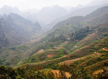 Muon hinh van trang doi nui Ha Giang hinh anh
