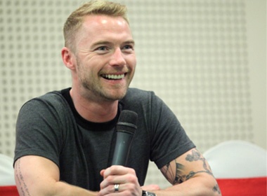 Ronan Keating da den Viet Nam hinh anh
