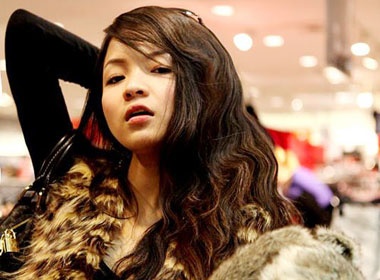 Thuy Top sut 5 ky vi ban hoc hinh anh