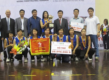 Giai bong chuyen sinh vien 2010: Cup chia 2 mien hinh anh