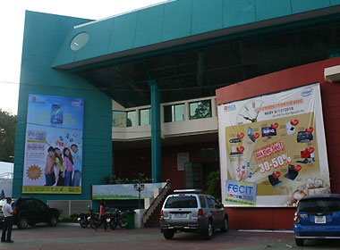 Hoi cho quoc te CNTT FECIT 2010 truoc gio khai man hinh anh