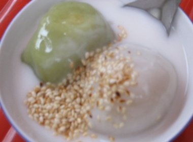 Lam am mua dong voi che troi nuoc hinh anh