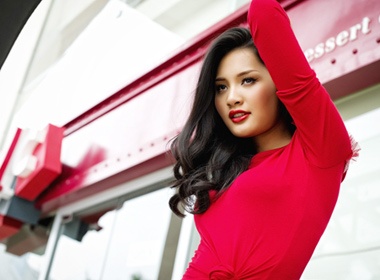 Huong Giang do ruc ro tren pho hinh anh