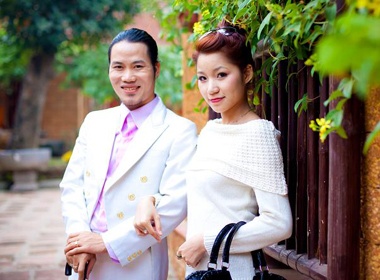 Kim Tieu Phuong 'e ap' ben tan lang hinh anh
