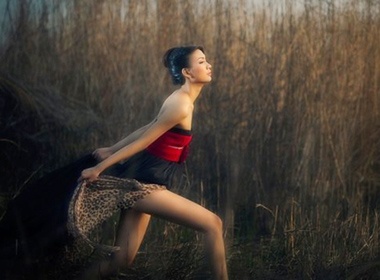 Thoi trang thu dong nong am cua Ha Duy hinh anh