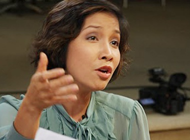 My Linh tro lai san khau Idol cung ‘me con nha Cam’ hinh anh