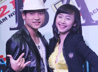 Tra My Angel cuoi tit mat cung Duy Khoa hinh anh