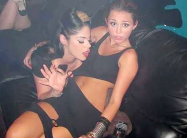 Miley lai lo anh thac loan hinh anh