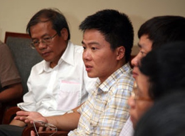 Moi GS Ngo Bao Chau lam GD khoa hoc Vien Toan hinh anh