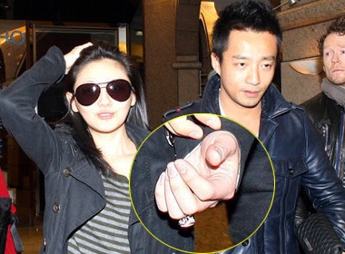 Tu Hy Vien deo nhan 1,3 trieu USD hinh anh