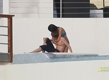 Justin Bieber - Selena Gomez lo anh than mat hinh anh