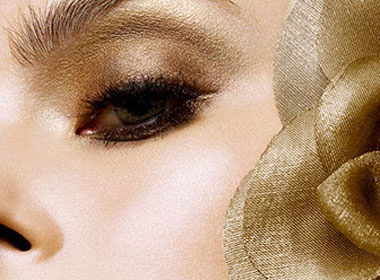 Giu net xinh tuoi suot dem tiec hinh anh