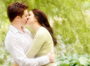 De ban gai co nu hon dau doi hoan hao hinh anh