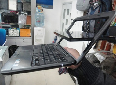 Laptop man hinh xoay doc dao cua Dell ve Viet Nam hinh anh