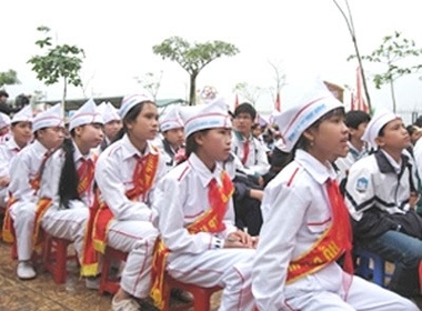 Hoc sinh Ha Giang nghi Tet mot thang hinh anh