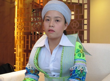 Co gai H’Mong 8X - dai bieu tre nhat Dai hoi Dang XI hinh anh