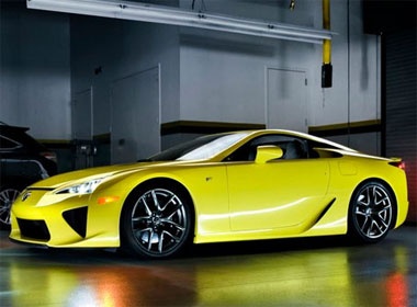 Chiem nguong sieu xe Lexus LF-A mau vang tuyet dep hinh anh