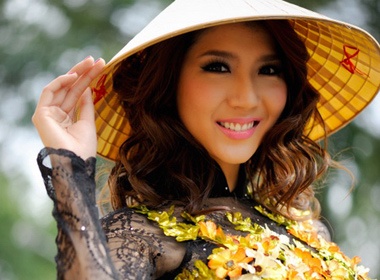 Ngoc Quyen lam duyen voi non la hinh anh