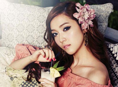 Jessica (SNSD) quyen ru voi hinh anh cong chua Bali hinh anh