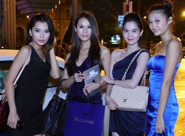 Lan Huong sam sanh du Lien hoan nguoi mau chau A hinh anh