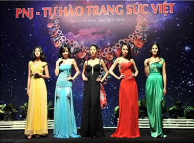 Chon trang suc theo phong thuy hinh anh
