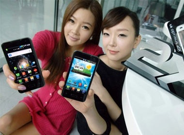 LG Optimus 2X duoc ban ra tai Han Quoc hinh anh