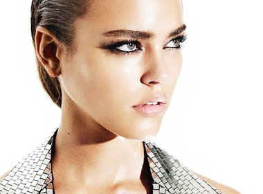 Khac la voi doi mat khoi hinh anh