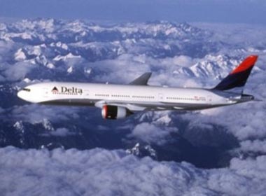 Phi cong 'boc lich' vi doi lai may bay khi say xin hinh anh