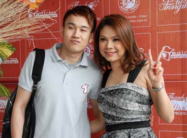 Thanh Thao 'tung' album 3D hinh anh