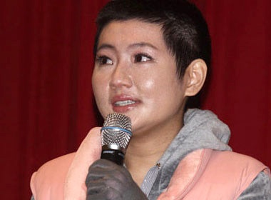 Selina (S.H.E) di du tiec hinh anh