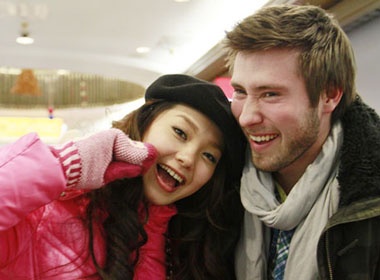 Minh Hang tinh tu ben chang Tay hinh anh