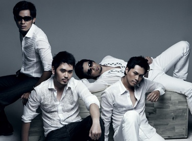 Thoi trang don gian va thanh lich cho chang hinh anh