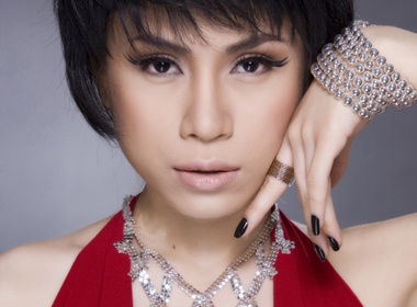 'Canh thiep dau xuan' cua Uyen Trang hinh anh