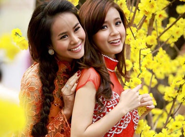 Midu - Sella Truong do sac ngay xuan hinh anh