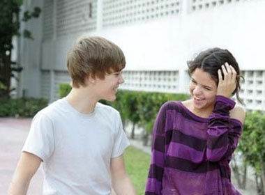 Justin Bieber phu nhan chuyen yeu Selena Gomez hinh anh