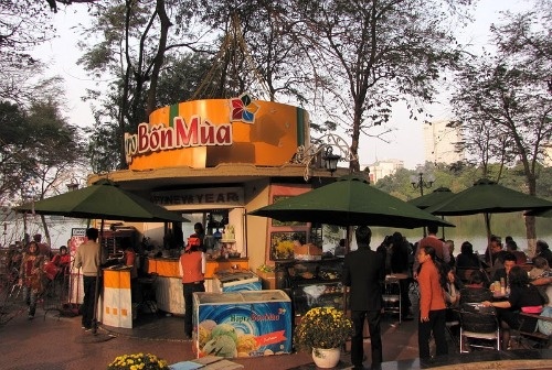 Quan ca phe VIP nhat Ha thanh hinh anh