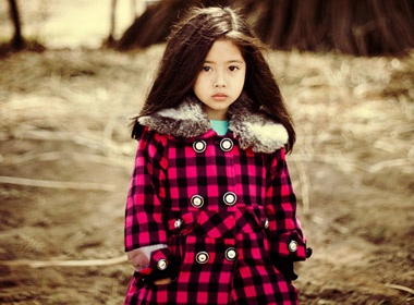 Nguoi mau 7 tuoi lam run tay may chuyen nghiep hinh anh