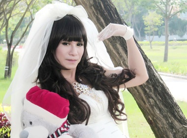 Vo chong Ly Hai ky niem Valentine doc dao hinh anh