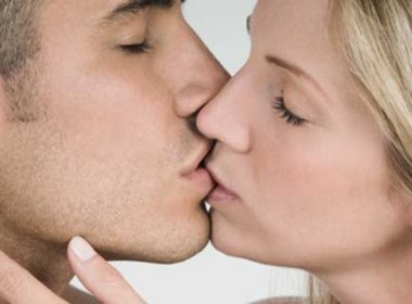 Huy bo thi hon 200 nguoi o Hai Phong hinh anh