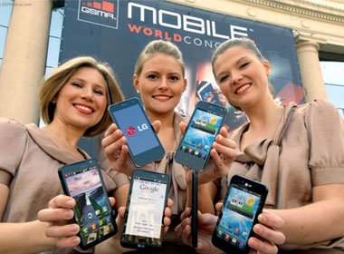 LG chinh thuc ra mat Optimus 3D hinh anh