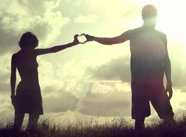 Khoang cach giua toi va em con xa lam hinh anh